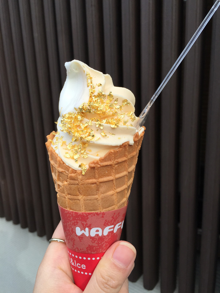 日本的冬天仍然色彩残暴,冬季日本的冰雪阳光