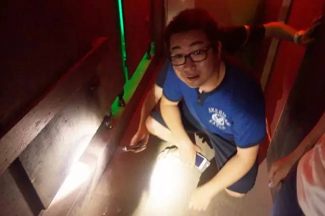 能把一条柴犬请来当服务员，也只有杭州这家新晋网红商场了吧……这波刷卡5折攻略，你一定收好！