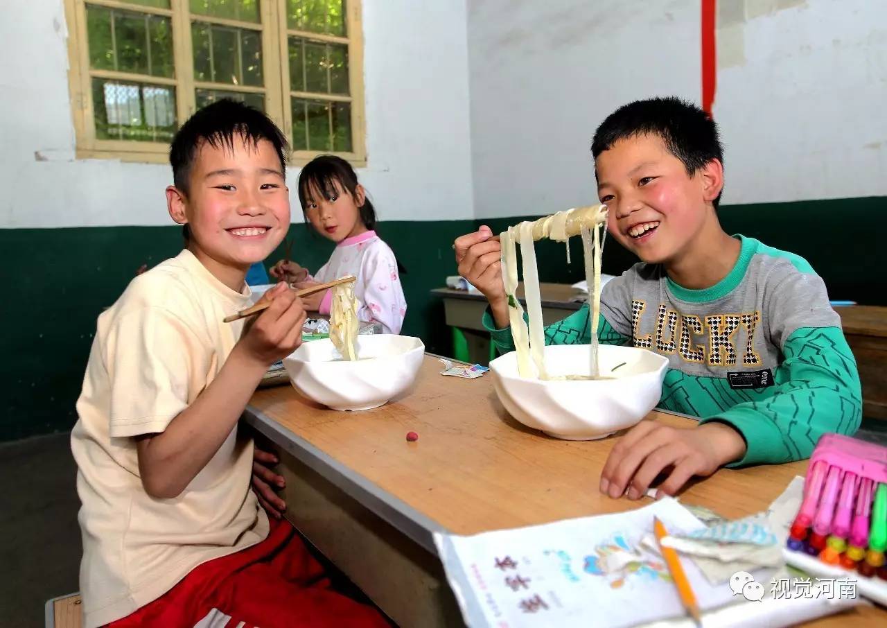山娃足球名宿,山娃足球小学简介