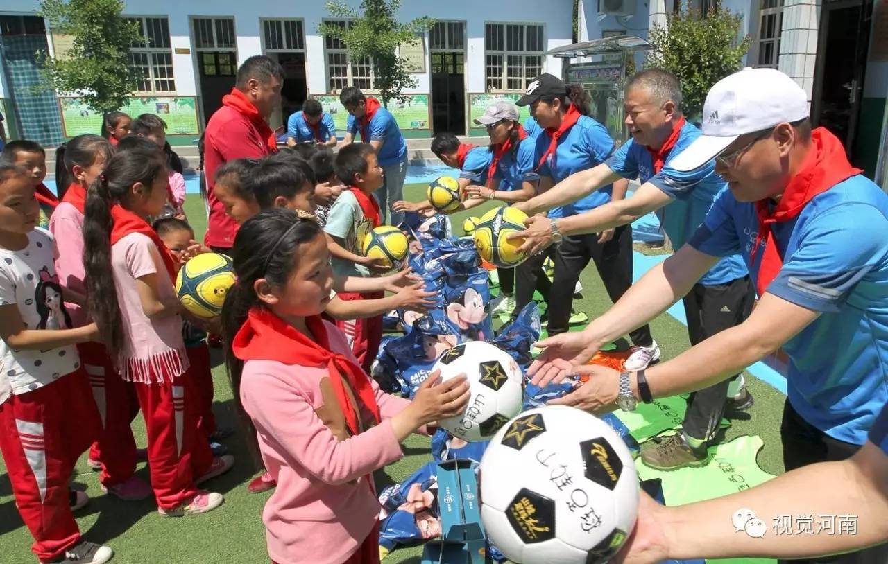 山娃足球名宿,山娃足球小学简介
