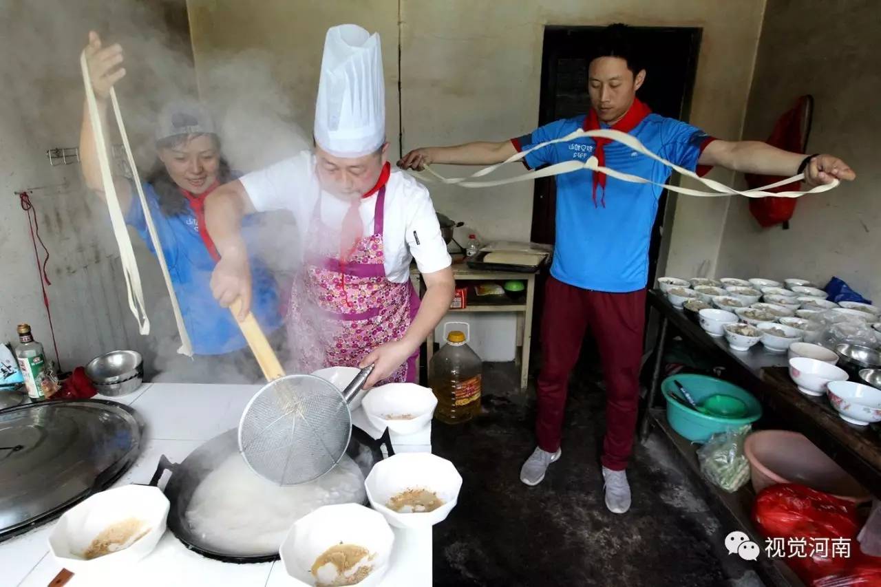山娃足球名宿,山娃足球小学简介