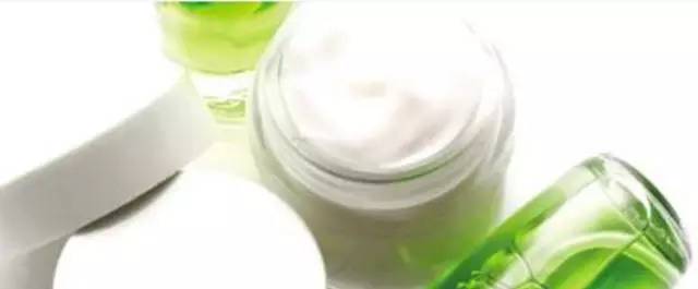 丘疹痘痘的症状和原因,青春期痘痘的症状和治疗方法