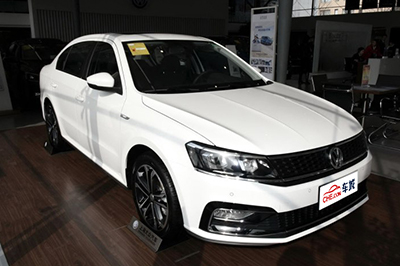 朗逸比较速腾,朗逸中型