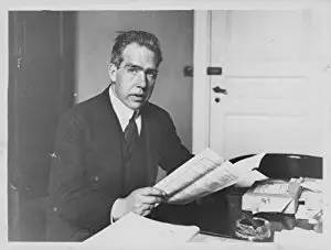 哥本哈根学派与爱因斯坦谁赢了,哥本哈根学派创始人