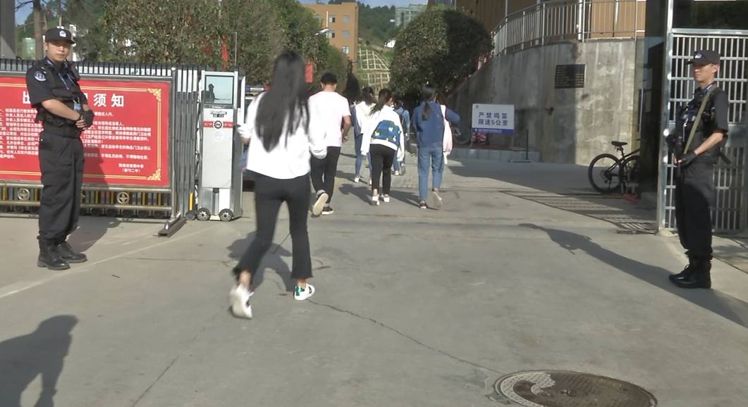 直击高考首日安保,我们为高考保驾护航