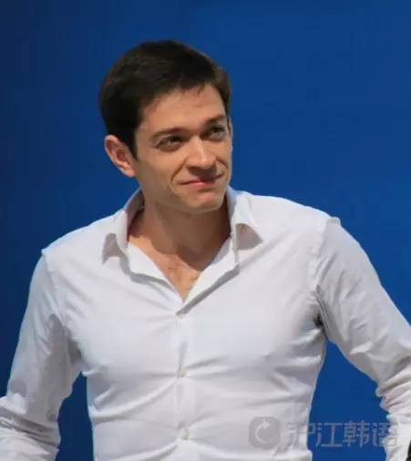 夏天怎么穿衣服最时尚男,夏天最尴尬的穿衣搭配男