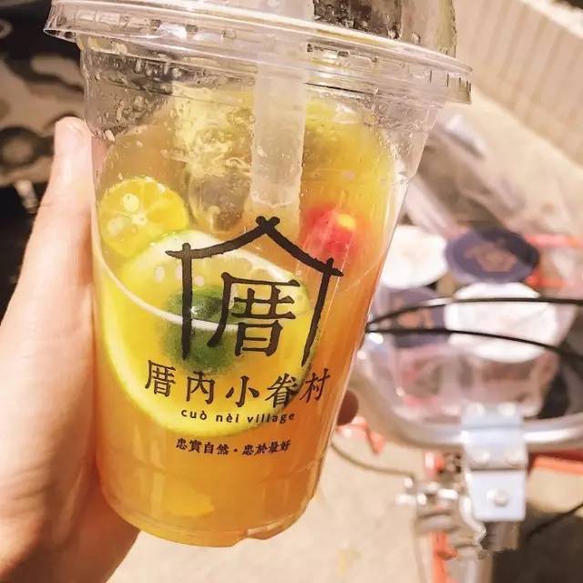 水果茶火了，才不是切片柠檬放颗草莓这么简单，收好这份实用手册