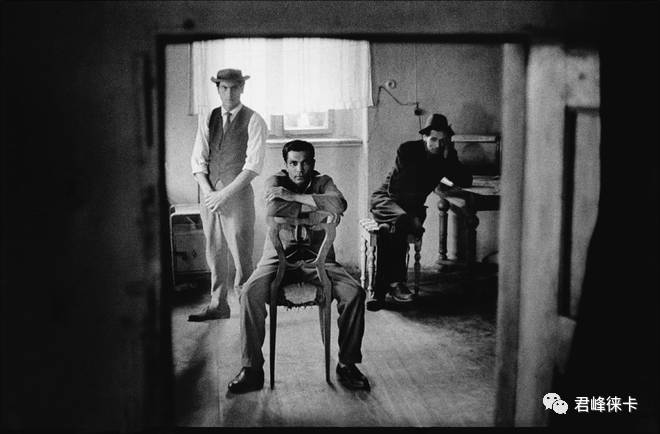 摄影三角构图详解,三角构图曲线构图