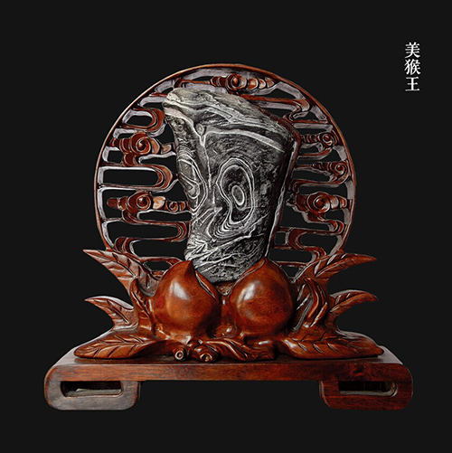 此石几十年来价格一直很高，要个带洞或象形更是高的要命