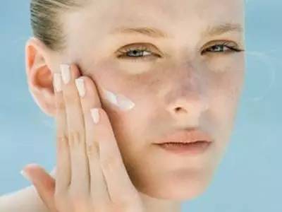 教你拥有无瑕透亮水光肌,重现光感细腻柔滑美肌