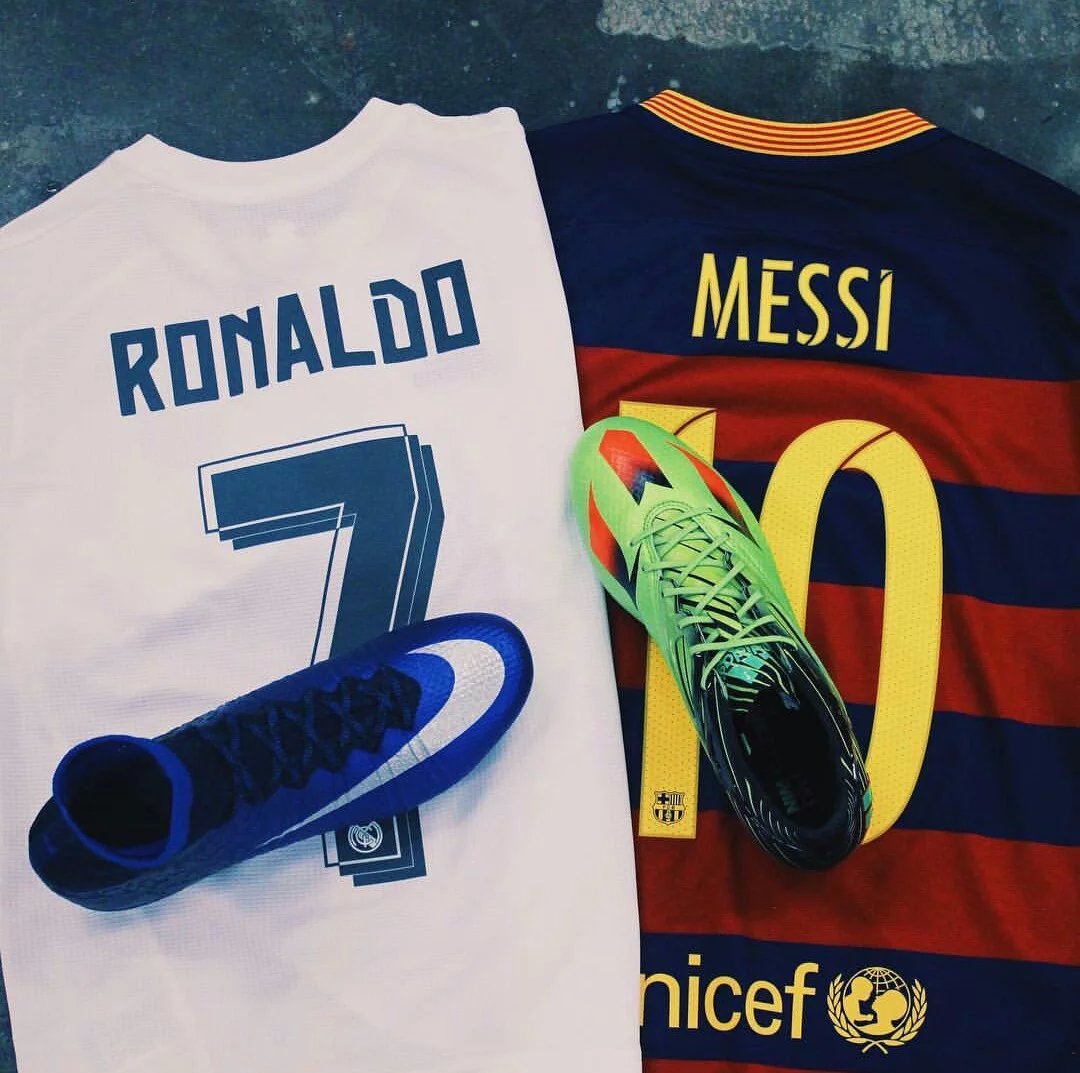 足球绝代双骄天下足球,天下足球致敬绝代双骄