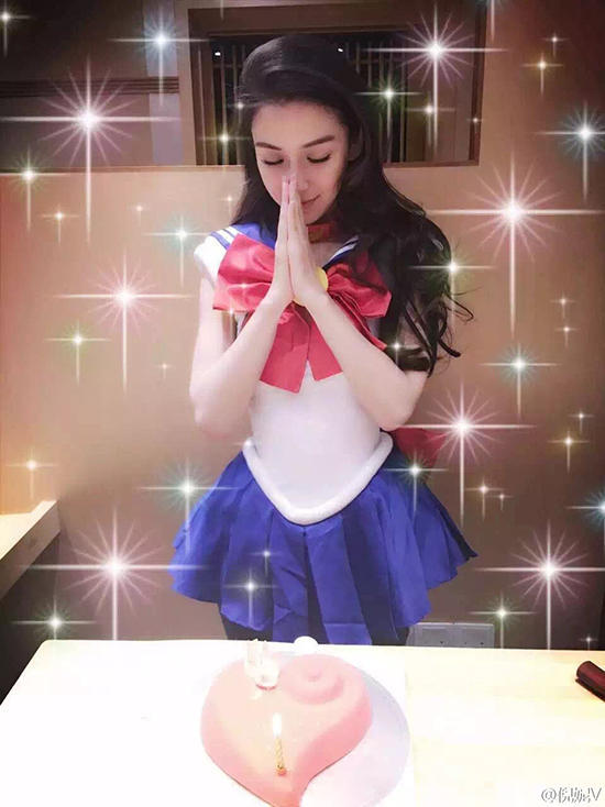 鹿晗被粉丝力推上《我爱二次元》cosplay暴风席卷娱乐圈？