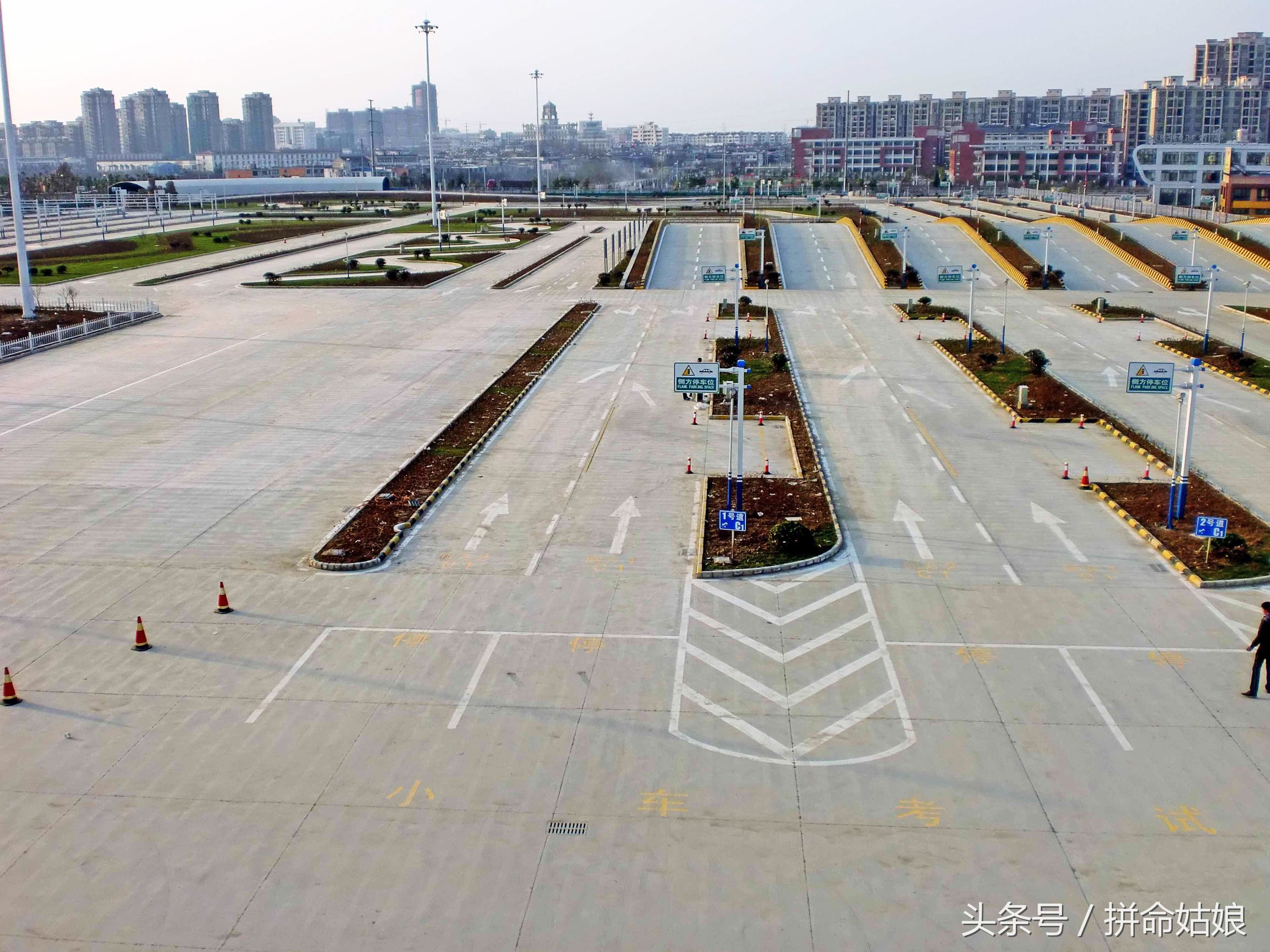 那些令人抓狂的驾考题,怎样才能顺利驾考科目二