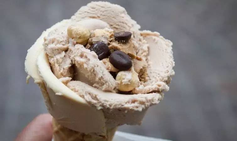 冰淇淋几点吃最不容易长胖,冰淇淋多少热量不长胖