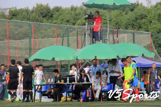 草根选手也能踏上全运会赛场,草根足球队夺联赛冠军