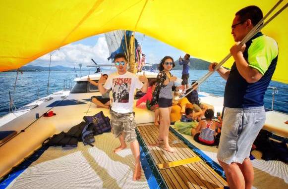 普吉岛“小包总”又火了！撞脸明星的他，用四川美食征服整个海岛