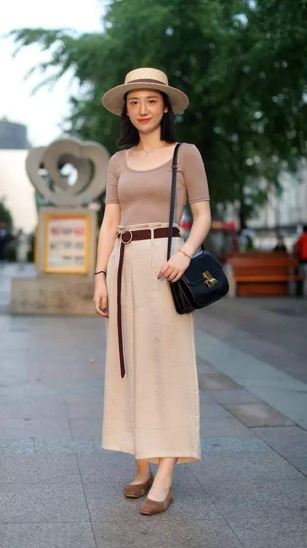 屁股大腿大穿衣搭配,如何改善屁股不匀称