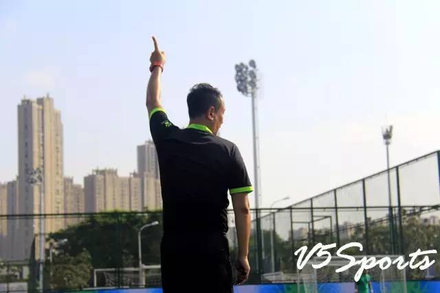 草根选手也能踏上全运会赛场,草根足球队夺联赛冠军