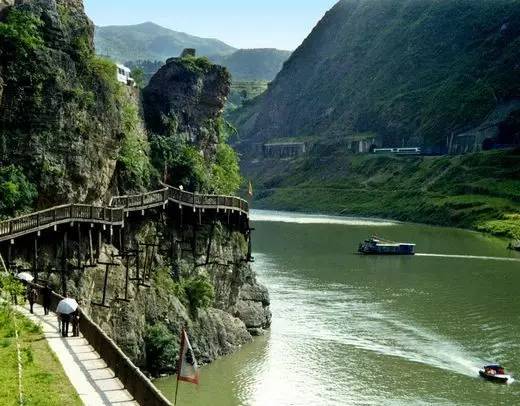 为什么要去四川广元,对不起我要去钟祥了图片