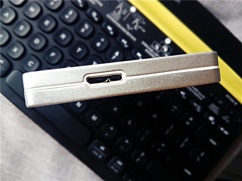 东芝移动硬盘测评推荐,东芝新小黑硬盘评测