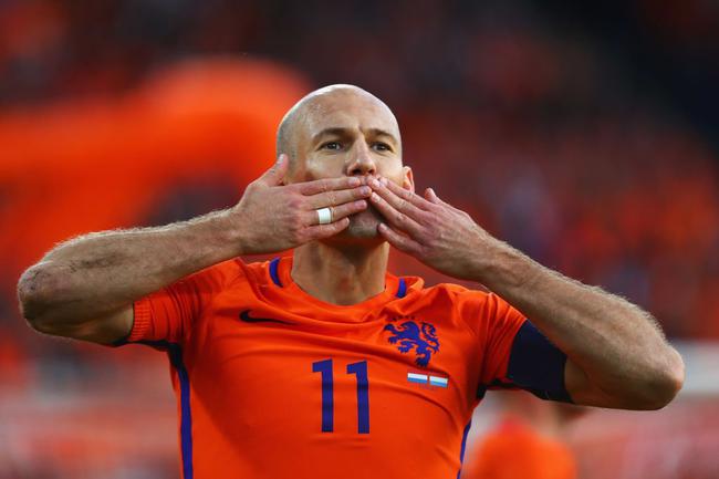 荷兰足球为什么不像传统日耳曼,荷兰足球为什么比西班牙强