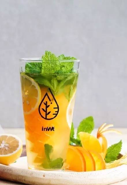 水果茶火了，才不是切片柠檬放颗草莓这么简单，收好这份实用手册