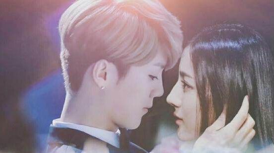 约吧大明星鹿晗乔欣给别人化妆,约吧大明星鹿晗谈足球