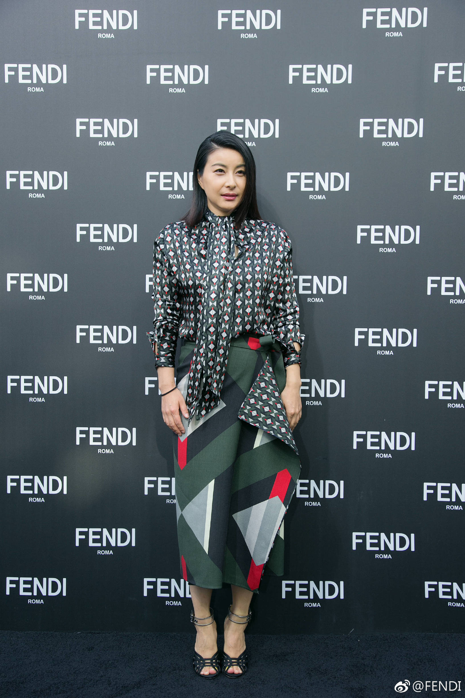 王嘉尔同款fendi,王嘉尔和fendi的关系