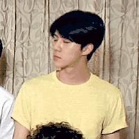 给男人穿蕾丝，被女人各种撩，这个最高颜值设计师有点污