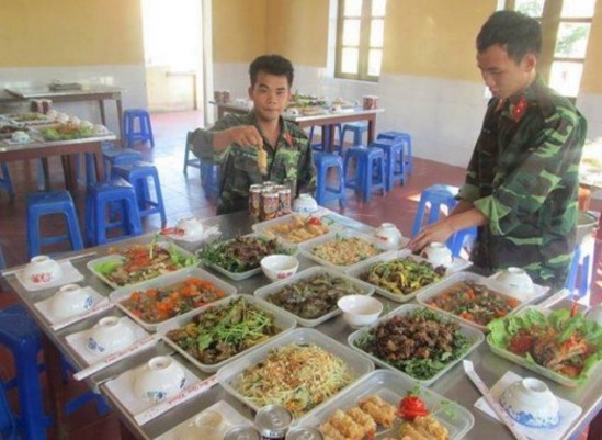 各国军队伙食对比泰国,中国韩国军队伙食对比