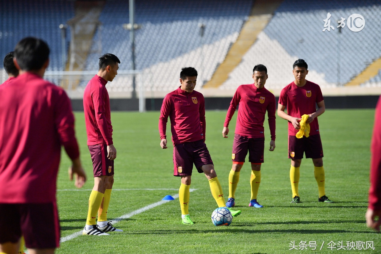 郑智缺阵首发看里皮赐给武磊郜林搭档锋线的冲锋秘诀国足踢出自信就能拿下今晚的告捷马六甲将是福地