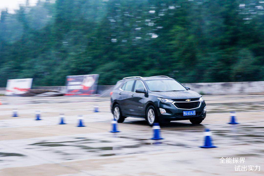 2021款雪佛兰探界者2.0t顶配试驾,雪佛兰探界者车评1.5t试驾视频
