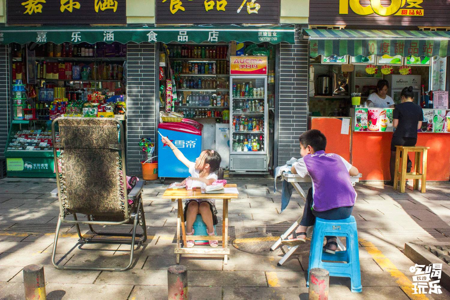 无数旅客的回忆，都停留在晓园路上这一碗碗地道小吃里