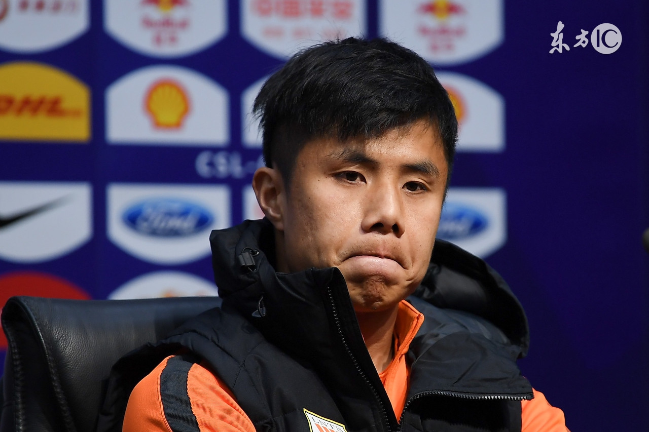 武磊沪媒争议,武磊跟王大雷蒿俊闵关系怎么样