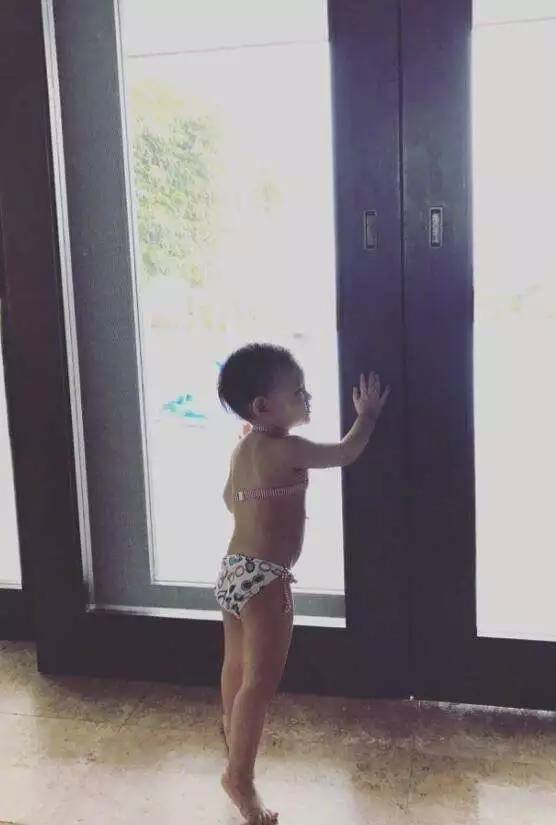 怎么坐改善驼背,宝宝怎么坐起来不伤腰