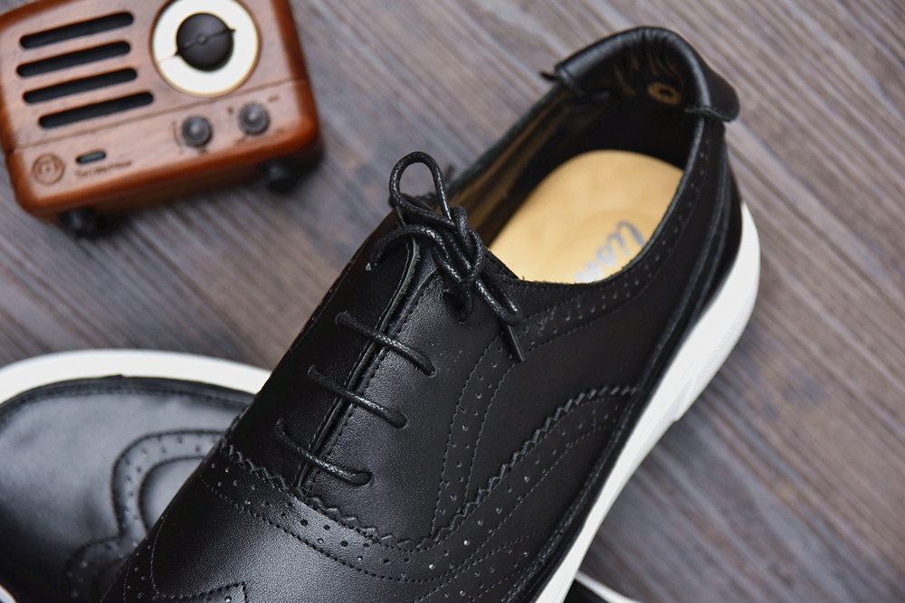 科技感十足的鞋子非常炫酷,科技感很强的鞋设计图