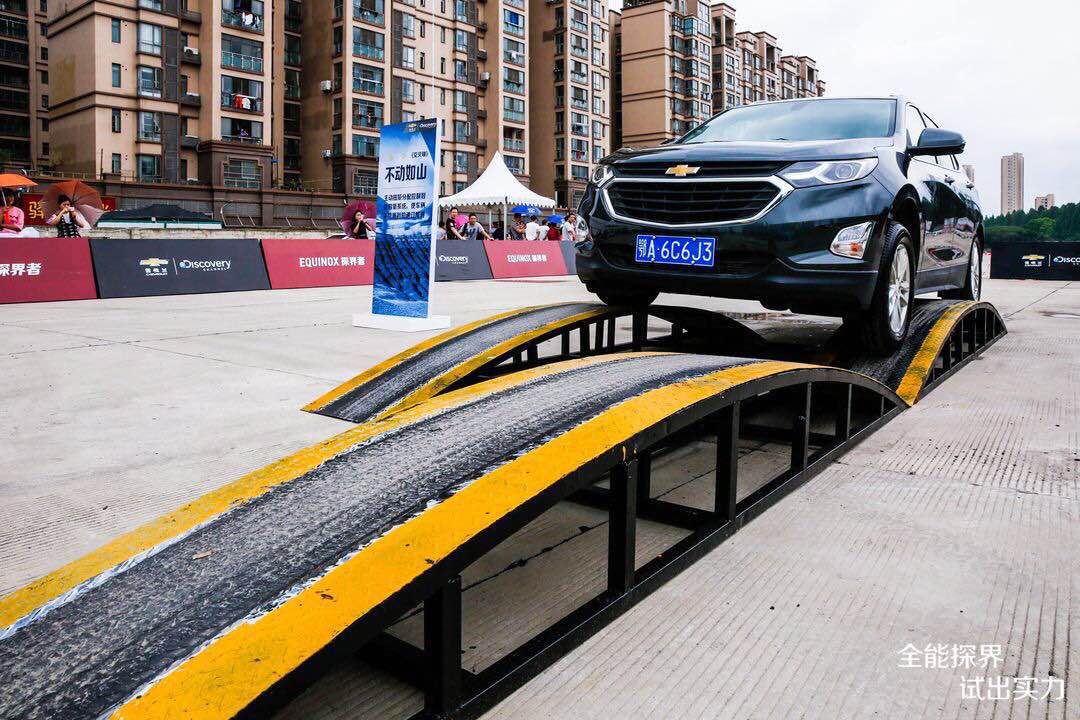 2021款雪佛兰探界者2.0t顶配试驾,雪佛兰探界者车评1.5t试驾视频
