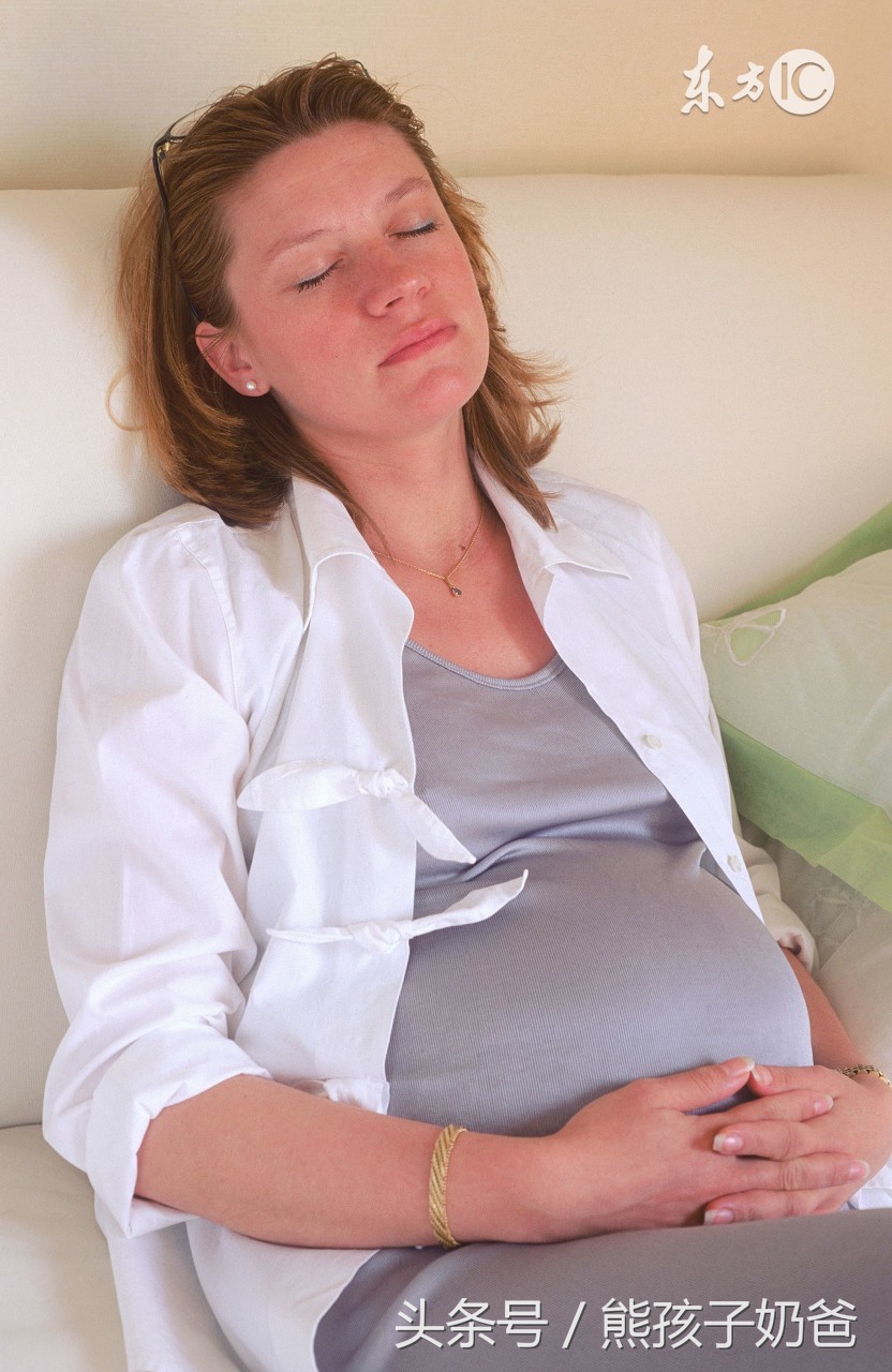 生之前会腹泻吗,快生了拉稀吐是怎么回事