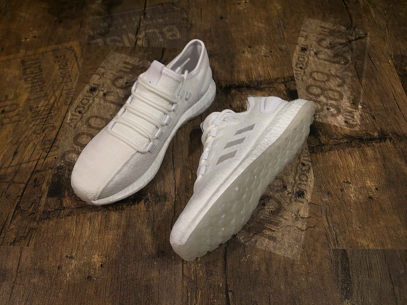 adidas新款跑鞋曝光,adidas2023新款跑鞋