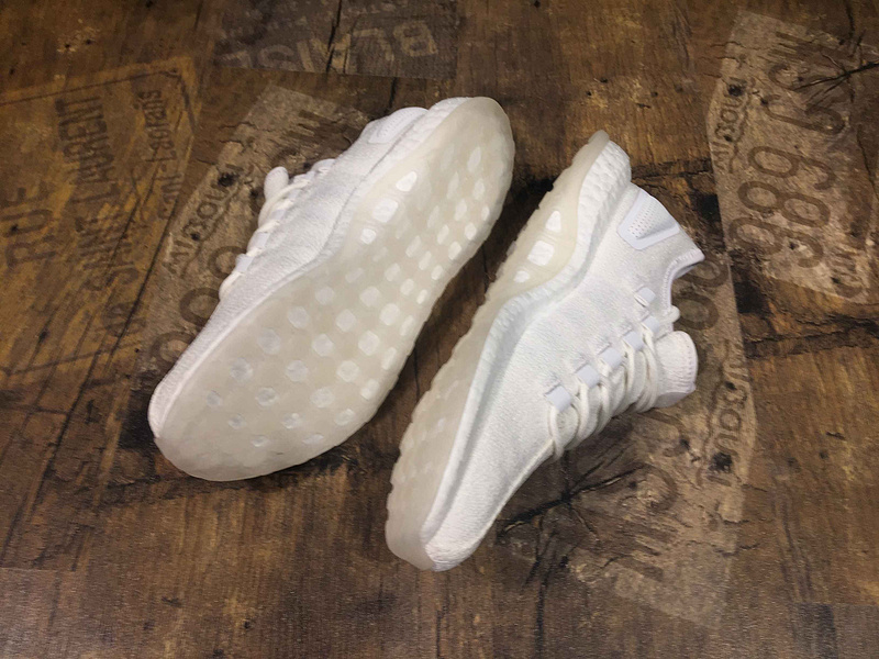 adidas新款跑鞋曝光,adidas2023新款跑鞋