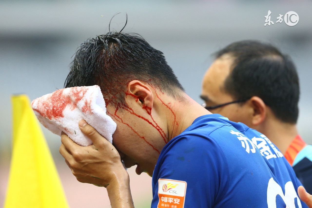 武磊沪媒争议,武磊跟王大雷蒿俊闵关系怎么样