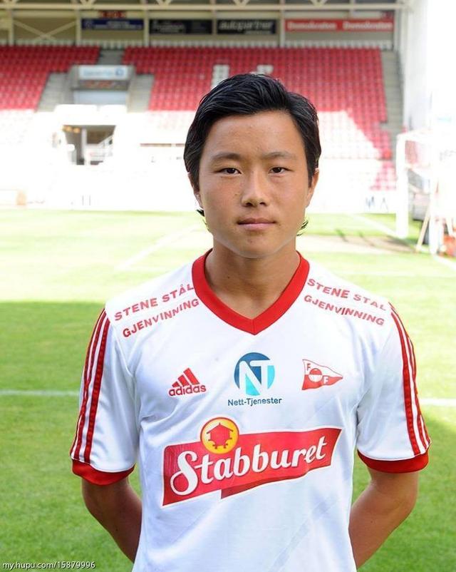 足球中国小妖,目前有中国血统的球员