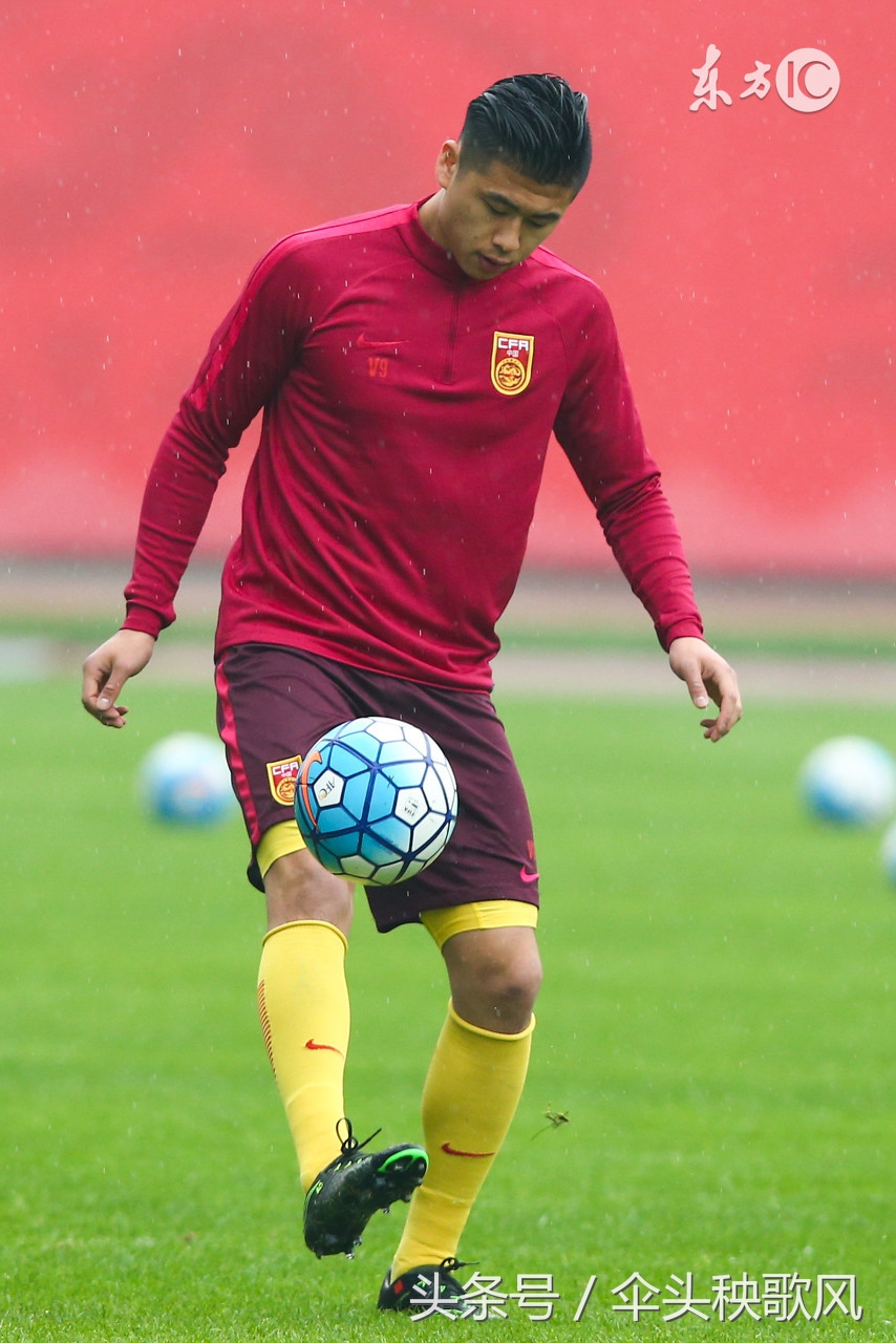 郑智缺阵首发看里皮赐给武磊郜林搭档锋线的冲锋秘诀国足踢出自信就能拿下今晚的告捷马六甲将是福地