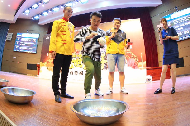 卢正雨绝世高手路演,绝世高手路演搞笑