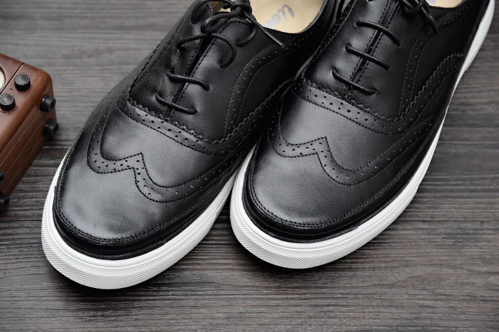 科技感十足的鞋子非常炫酷,科技感很强的鞋设计图