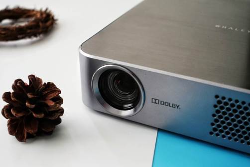 最亮家用投影仪,微鲸投影仪1200流明