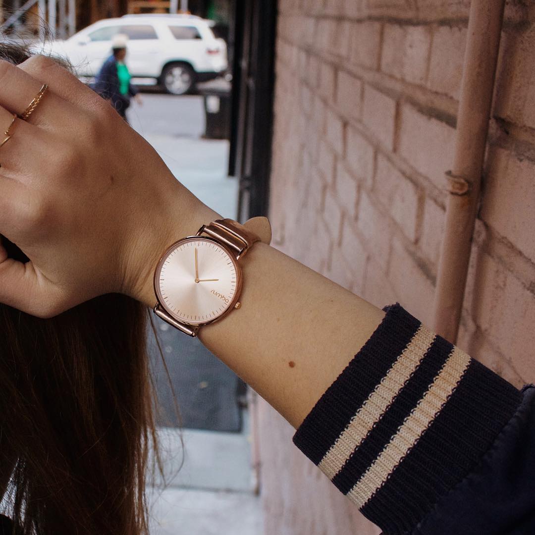 高级时尚手腕带,手腕上的时尚单品女