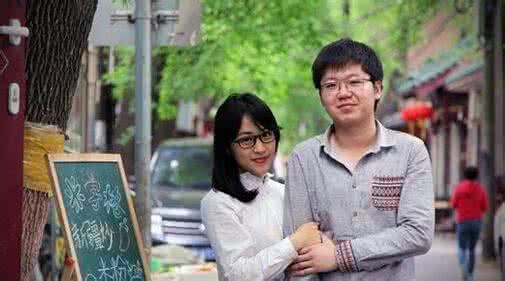 妻子落后了，男人你明智的做法就是帮一帮她