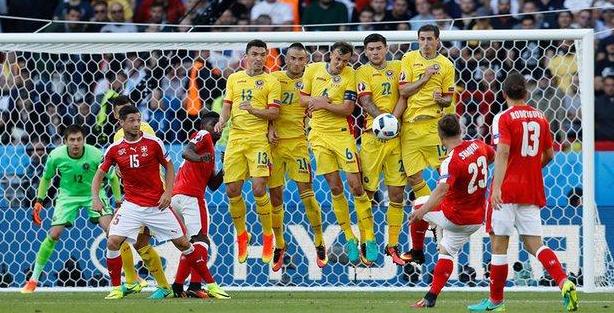 人墙足球中国,中国足球队人墙