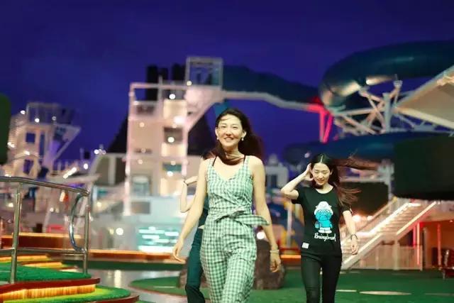 金字塔顶端“剁手*党**”：好的产品找到了对的人